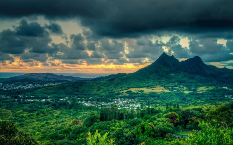 Sunset from the Nu'uanu Pali State Wayside