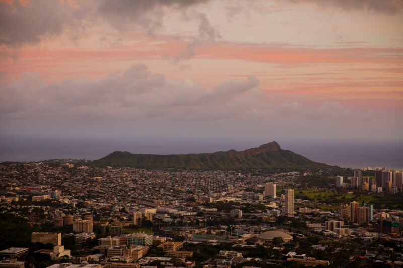 Diamond head and downtown Honolulu at sunset a seen from the Tantalus Lookout on Oʻahu - Hawaii