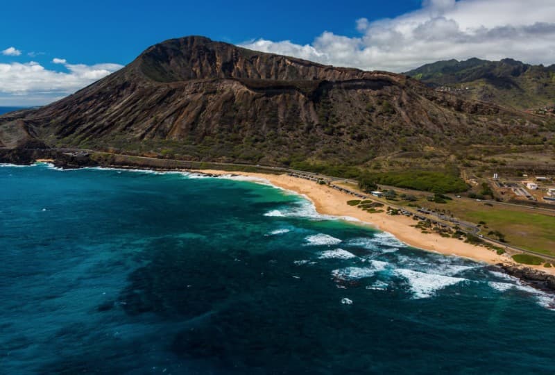 Aerial shot of Sandy Beach Park on O‘ahu